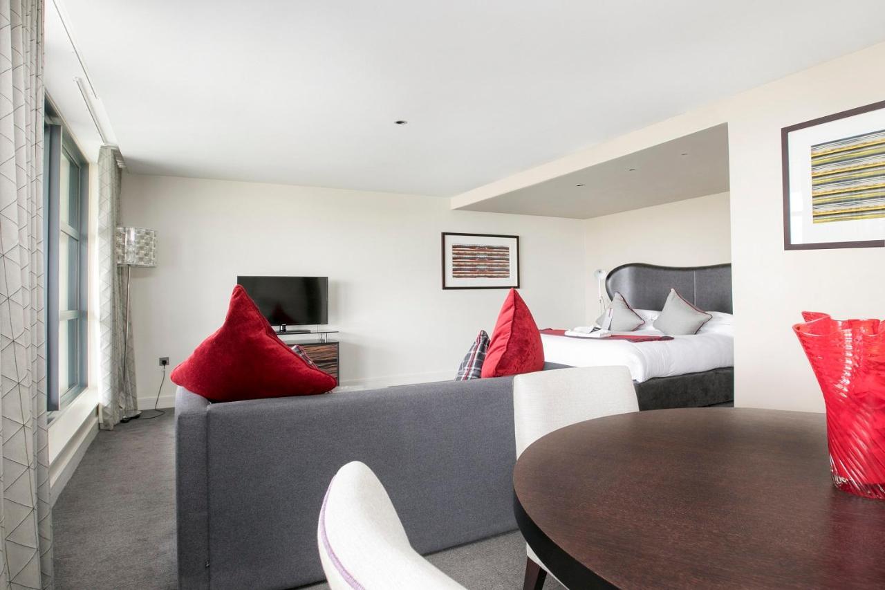 Brooklands Hotel & Spa Weybridge Zewnętrze zdjęcie