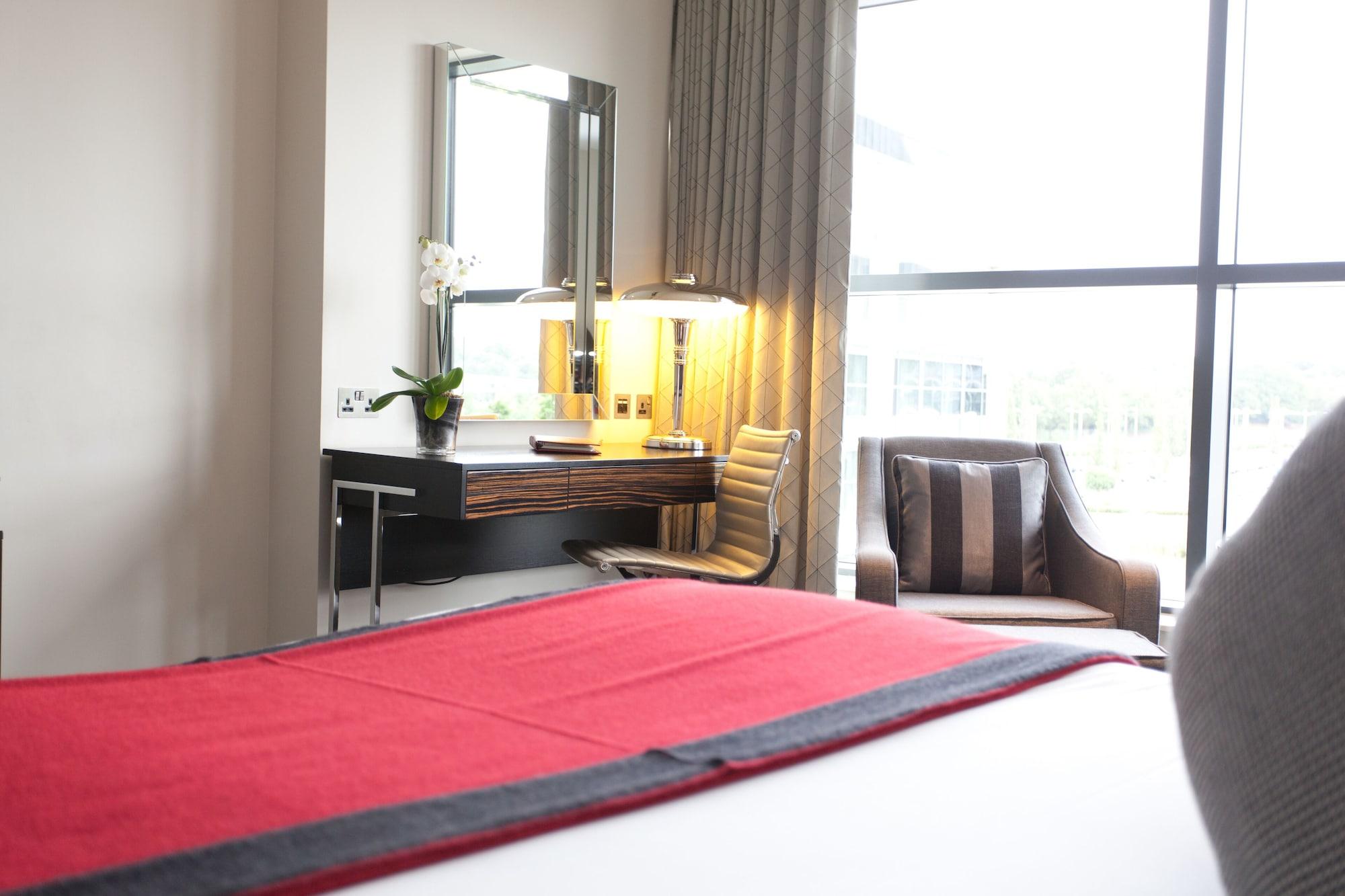 Brooklands Hotel & Spa Weybridge Zewnętrze zdjęcie